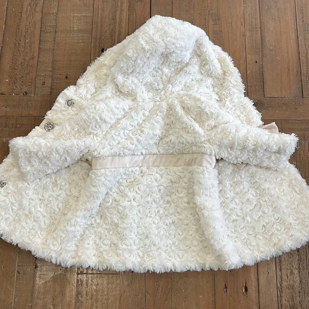 Janie and jack ivory faux fur rosette coat